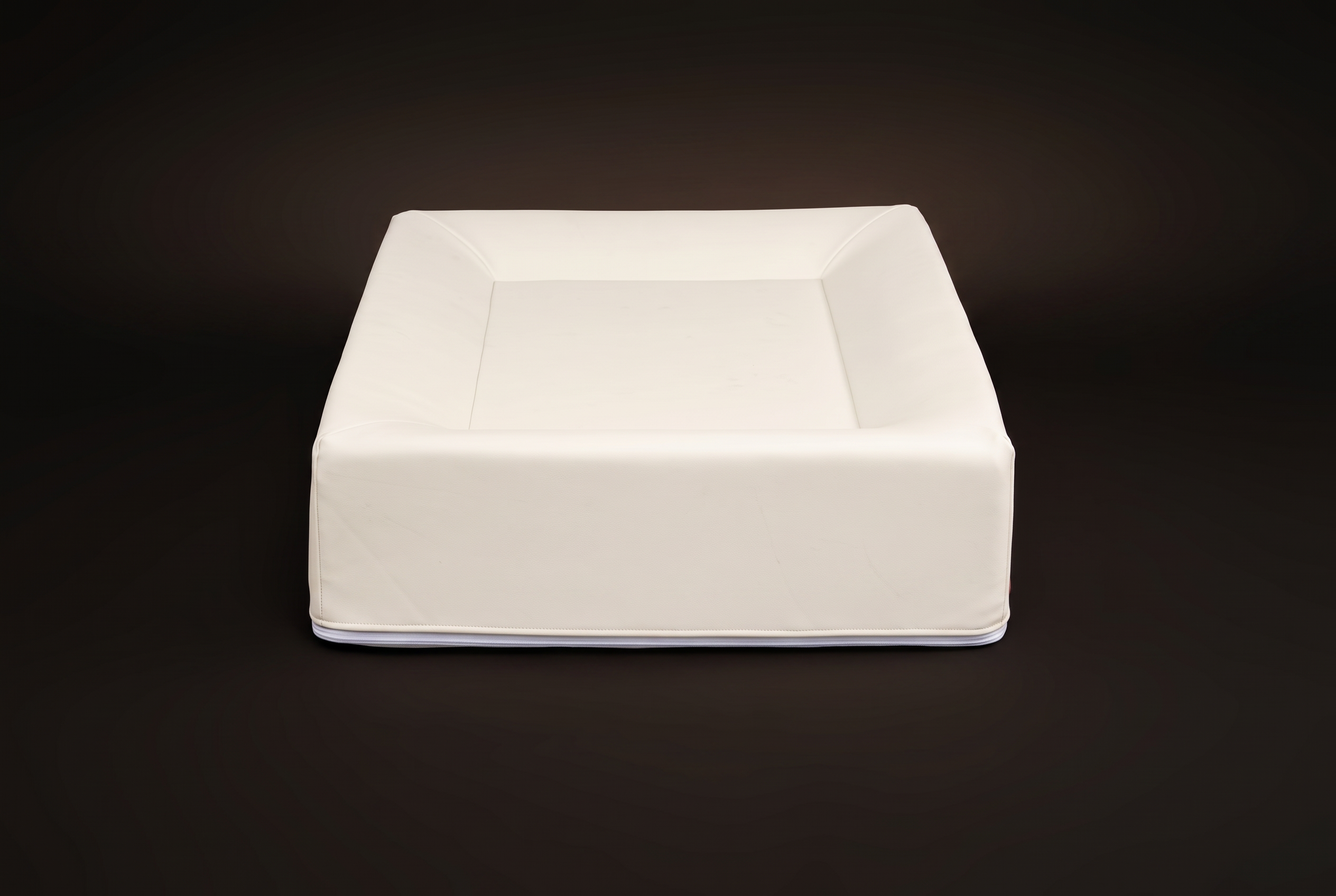 Medium Birchwood & Bark dog bed, front view